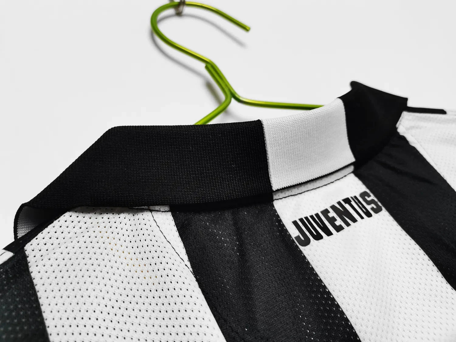 Juventus 14/15 Home Jersey Champion Gearz