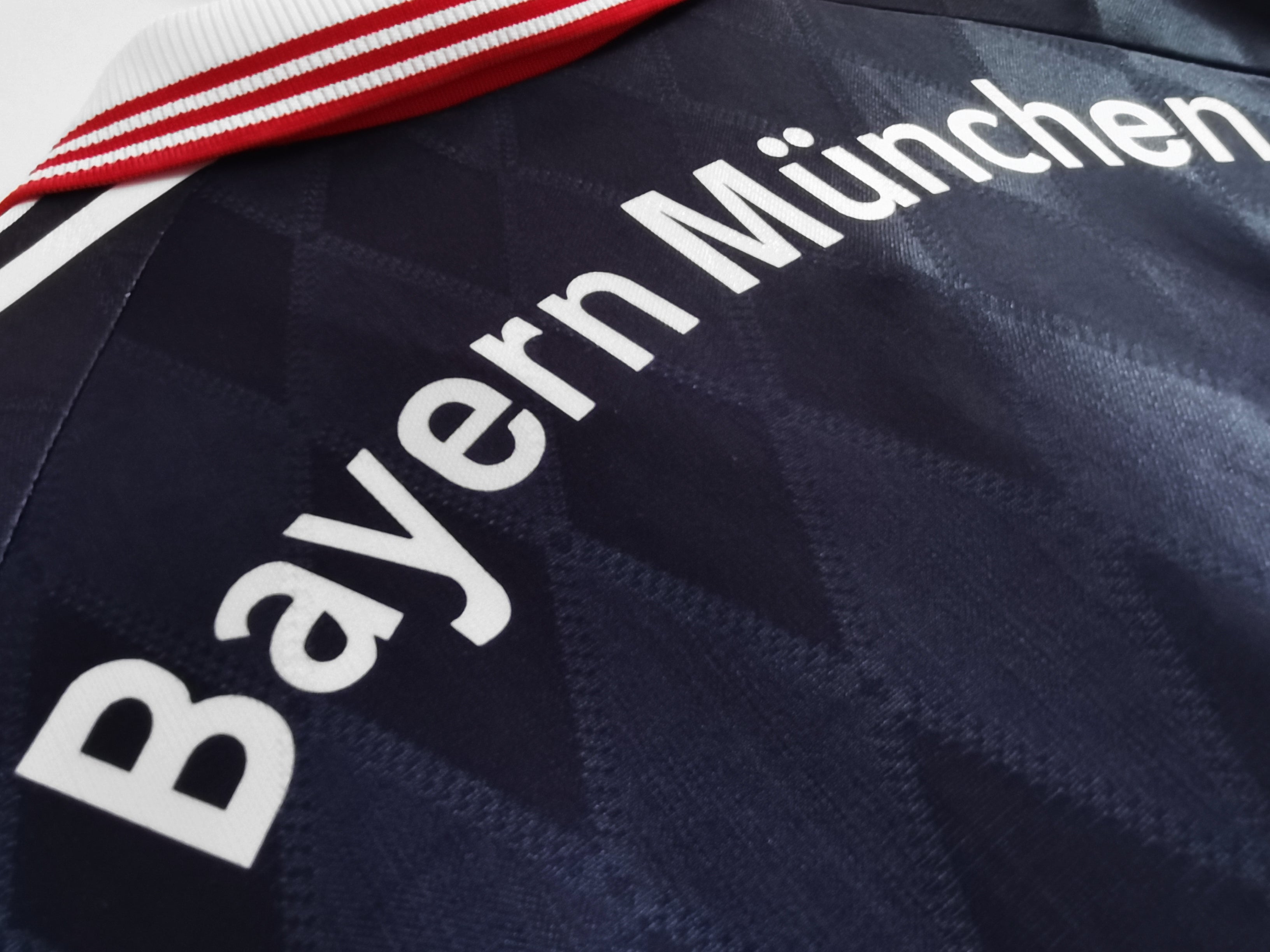 Bayern Munich Retro 11 97/99 Home Jersey Champion Gearz