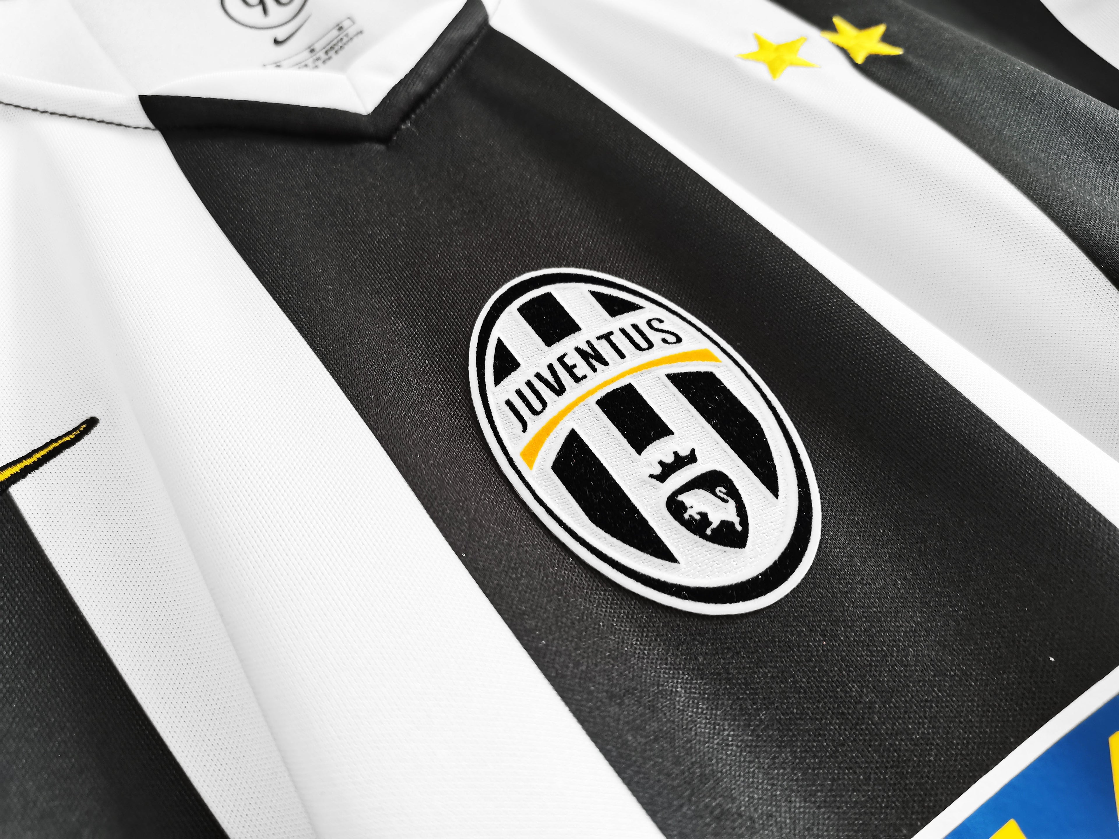 Juventus 04/05 Home Jersey Champion Gearz