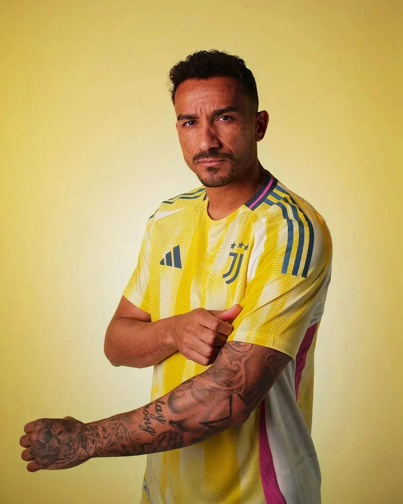 Juventus 24/25 Away Jersey Champion Gearz