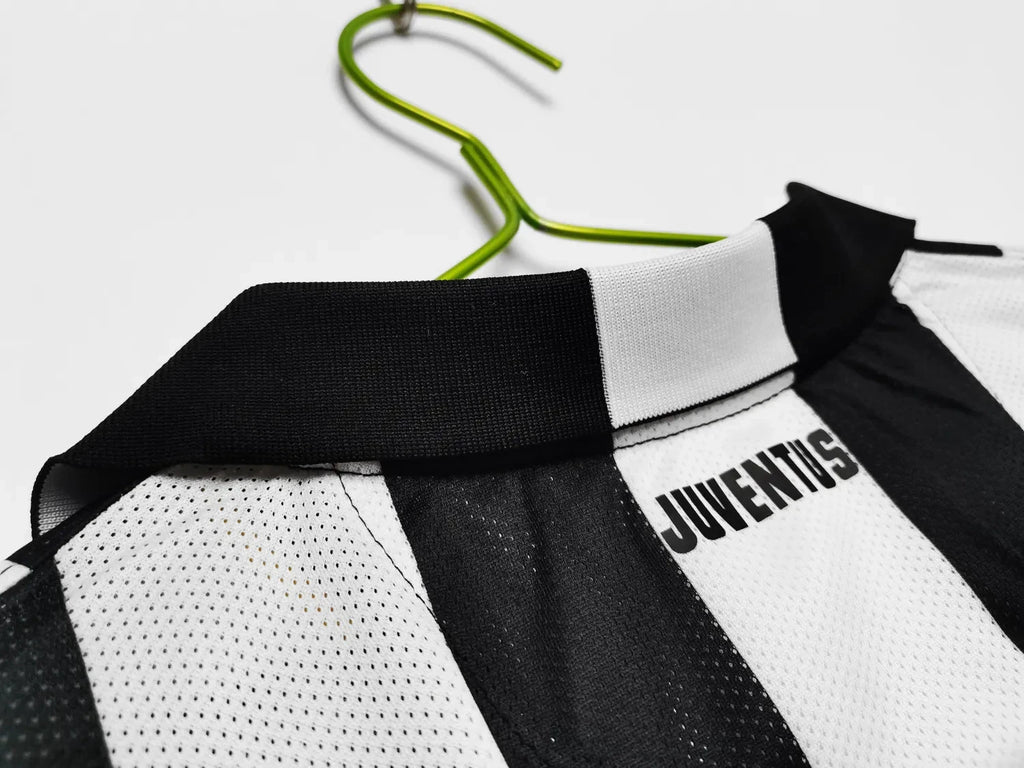 Juventus 14/15 Home Jersey Champion Gearz