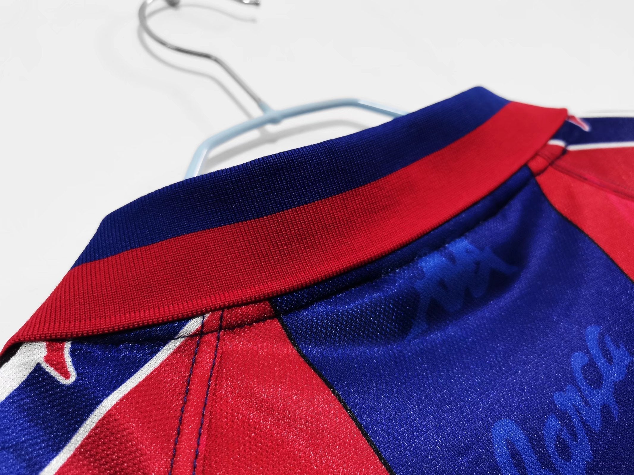 Barcelona 95/97 Home Jersey Champion Gearz